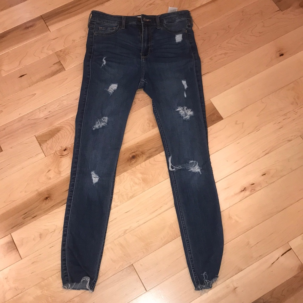 Hollister Jeans !!
